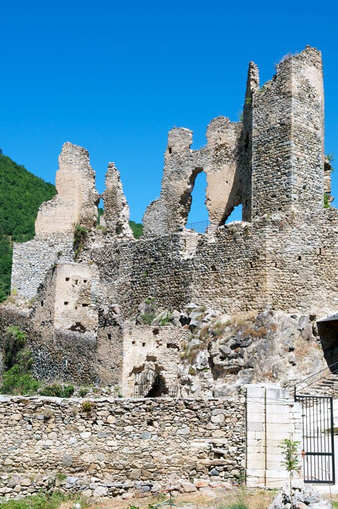 randonnée château d'usson