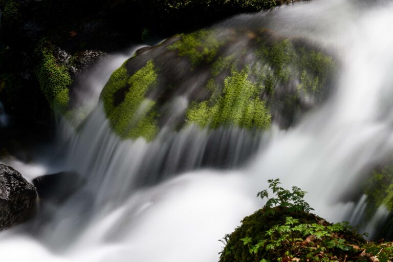 Lire la suite à propos de l’article Retour en images du stage Cascades et rivières en Ariège Pyrénées du 4 avril 2024